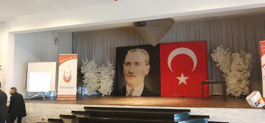 Republiek Feest: Turkse Gemeenschap Verenigd
